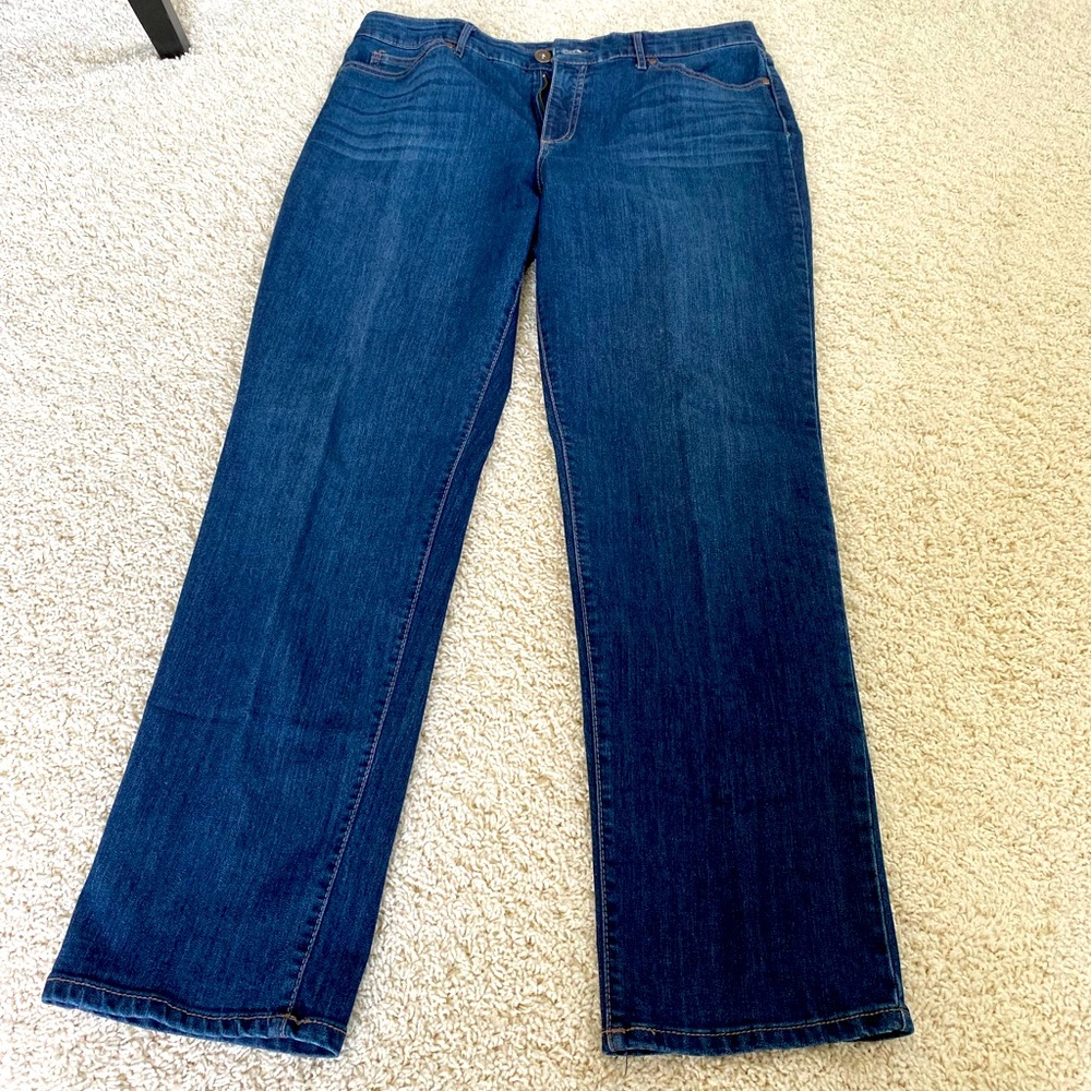 Bandolino Mandie cut Jean, size 14
